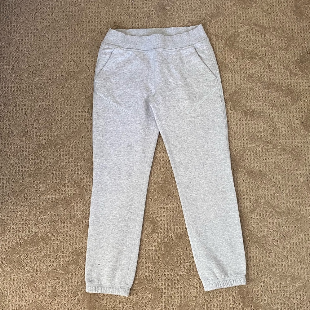 ivivva light grey sweatpants
